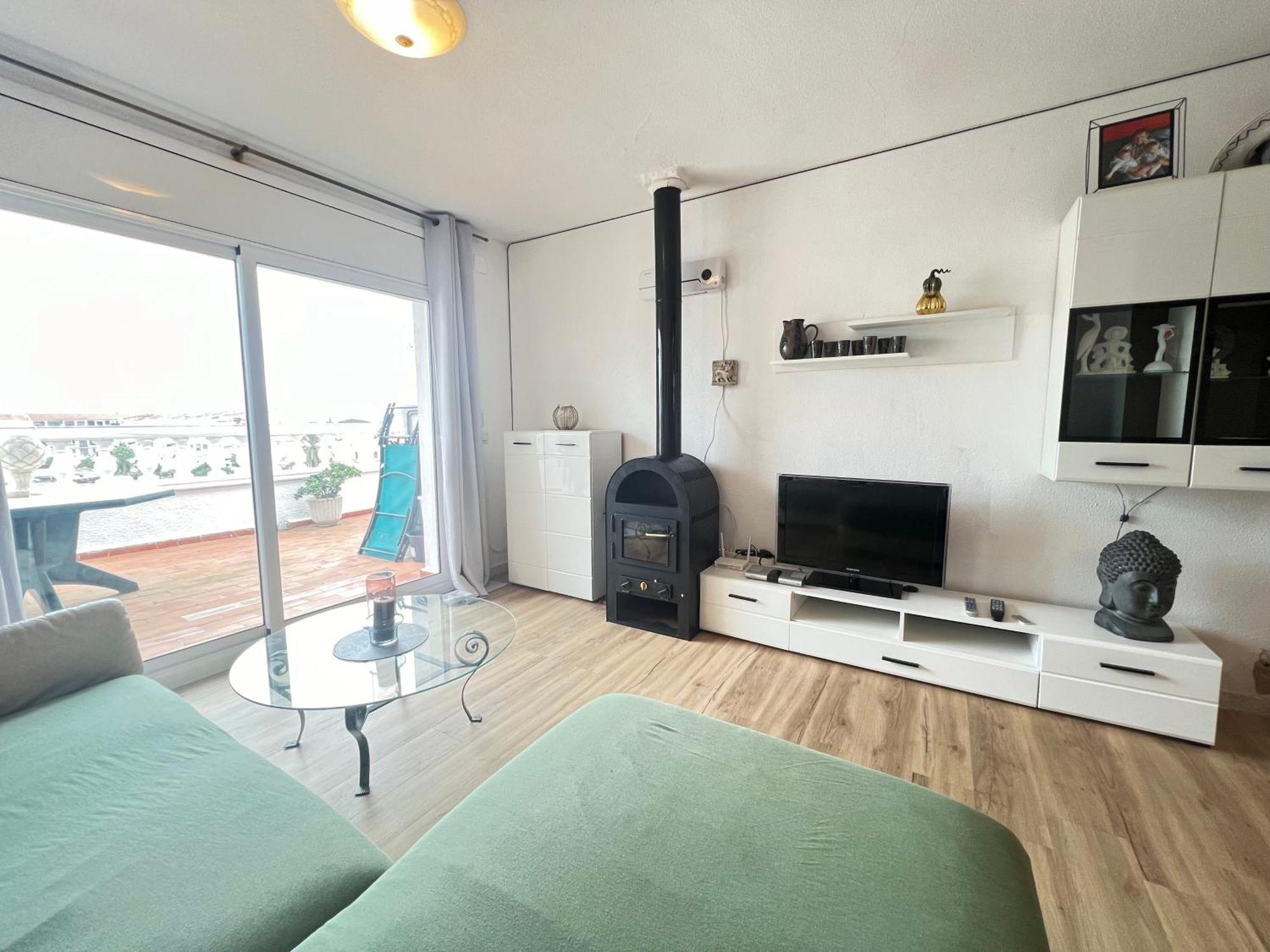 אמפוריבראבה Apartamento Gran Lago Con Vistas Al Canal מראה חיצוני תמונה